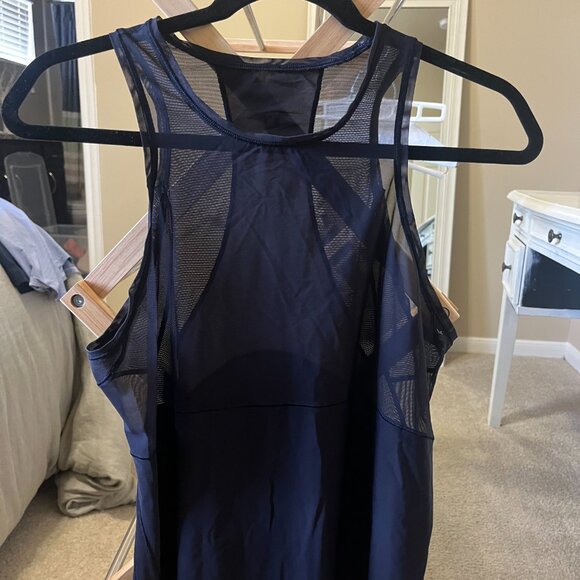 Lululemon Workout tank top - Picture 3 of 3